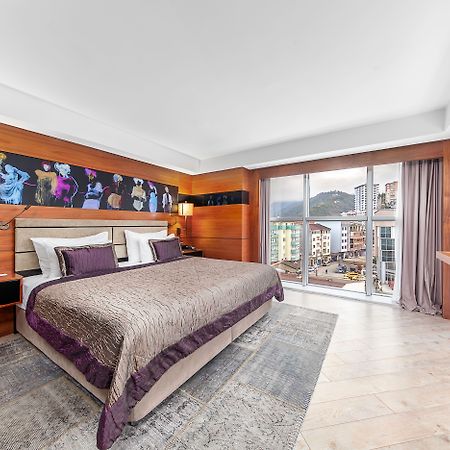 Park Dedeman Trabzon Hotel Bagian luar foto