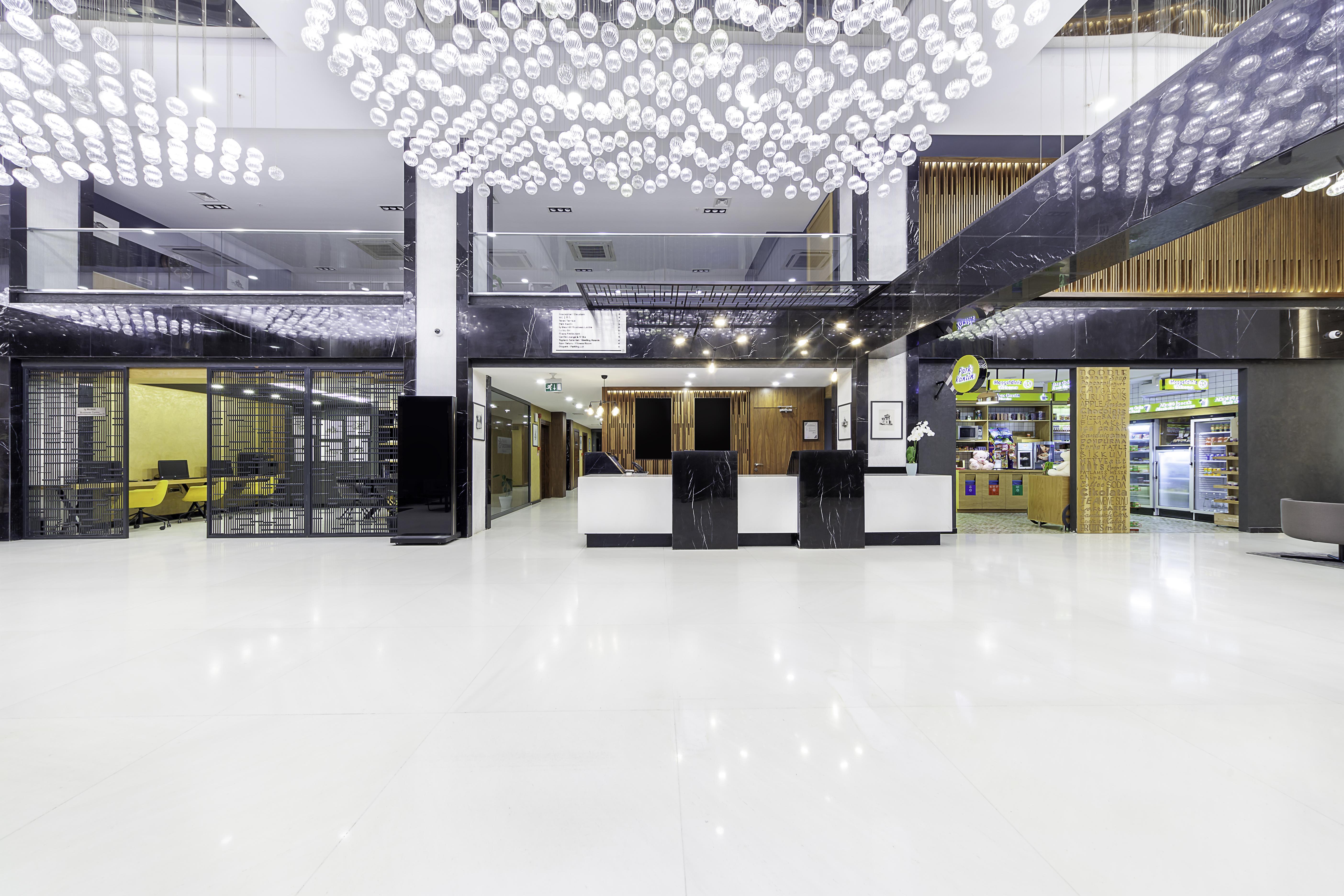 Park Dedeman Trabzon Hotel Bagian luar foto