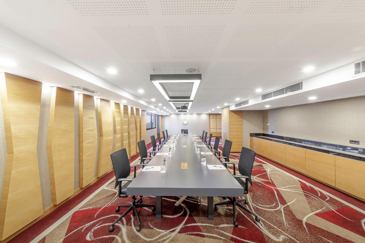 Park Dedeman Trabzon Hotel Bagian luar foto