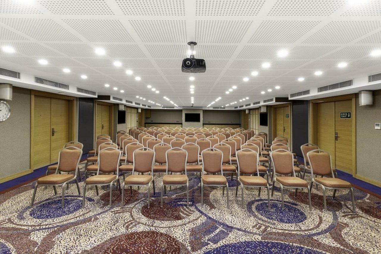 Park Dedeman Trabzon Hotel Bagian luar foto