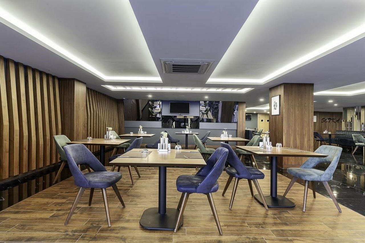 Park Dedeman Trabzon Hotel Bagian luar foto