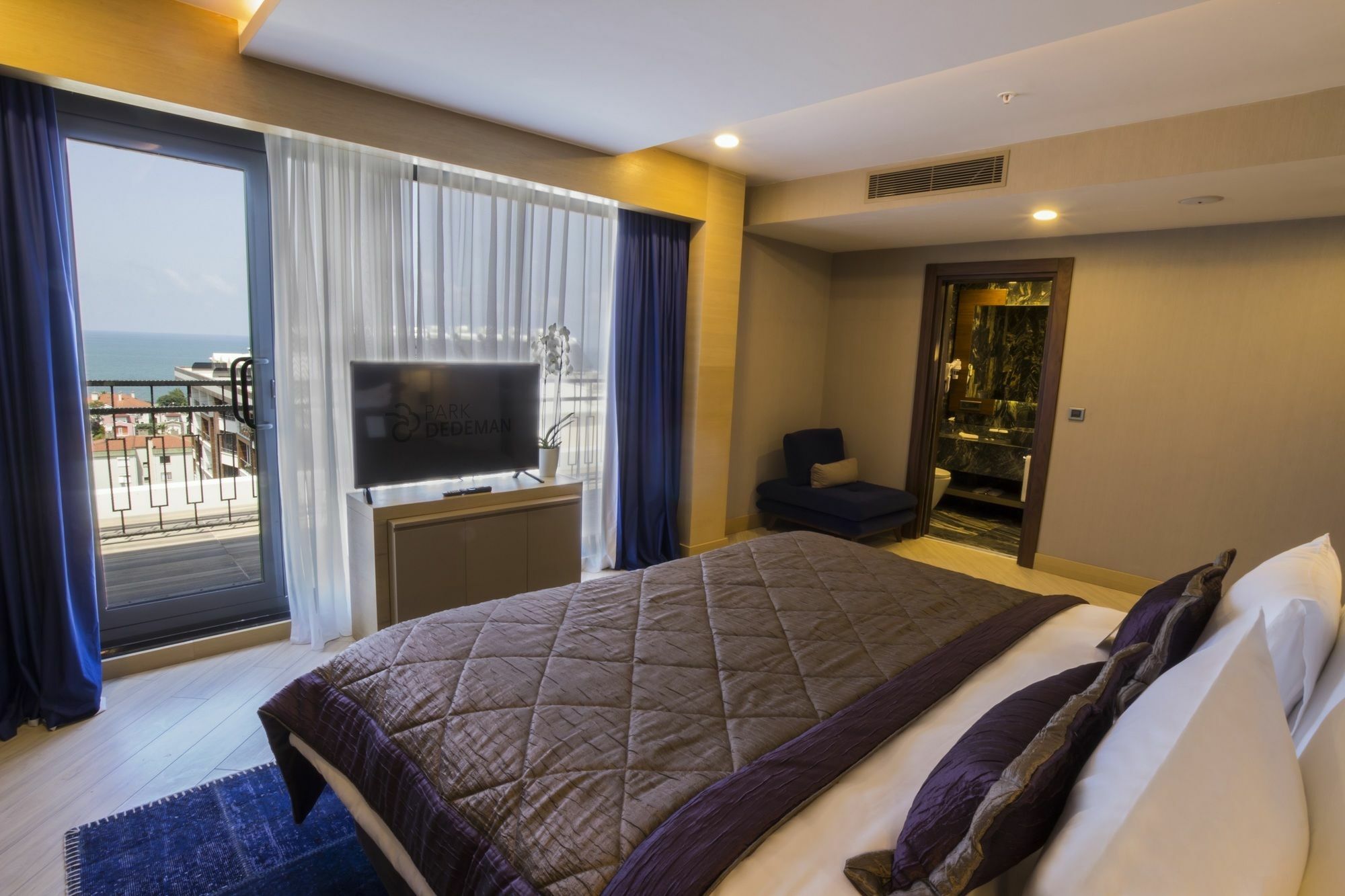 Park Dedeman Trabzon Hotel Bagian luar foto