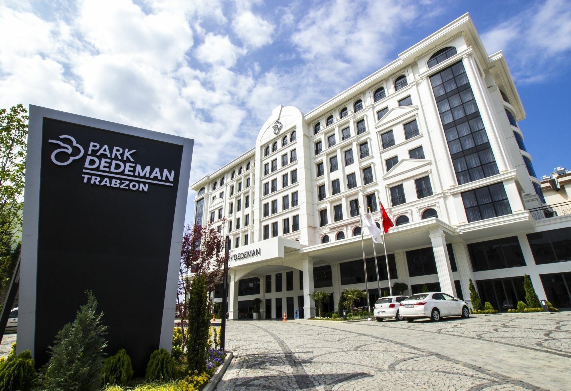 Park Dedeman Trabzon Hotel Bagian luar foto